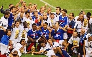 包含法国杯清晨走向成谜；萨克拉门托国王队长鼓劲；信心回归；阵容厚度经受考验的词条