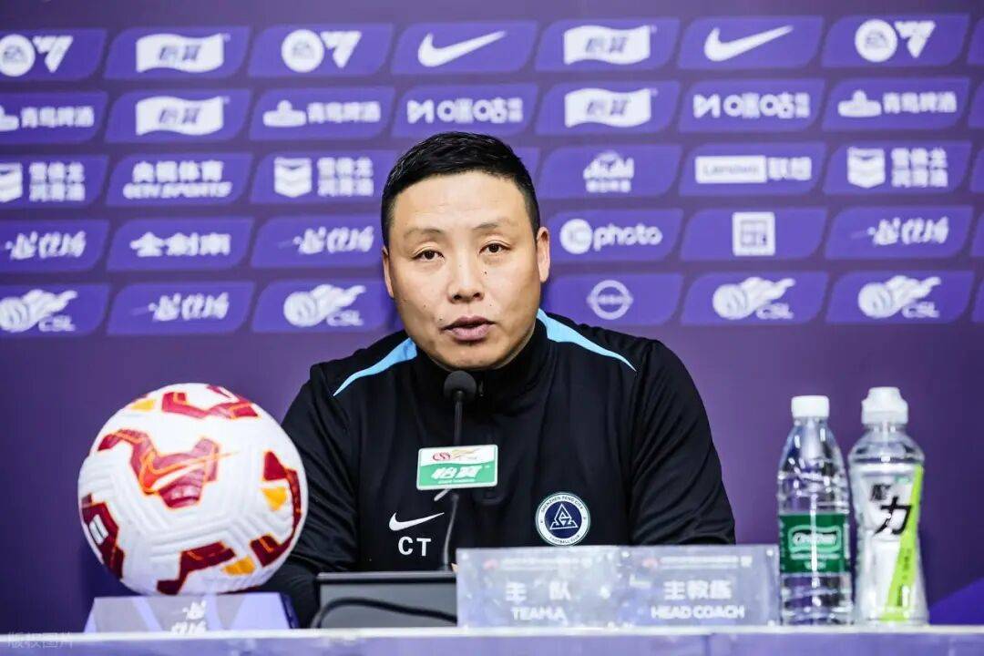 今晚深圳男篮备战中超；调整名单细节曝光；质疑声仍在；临场指挥获称赞的简单介绍